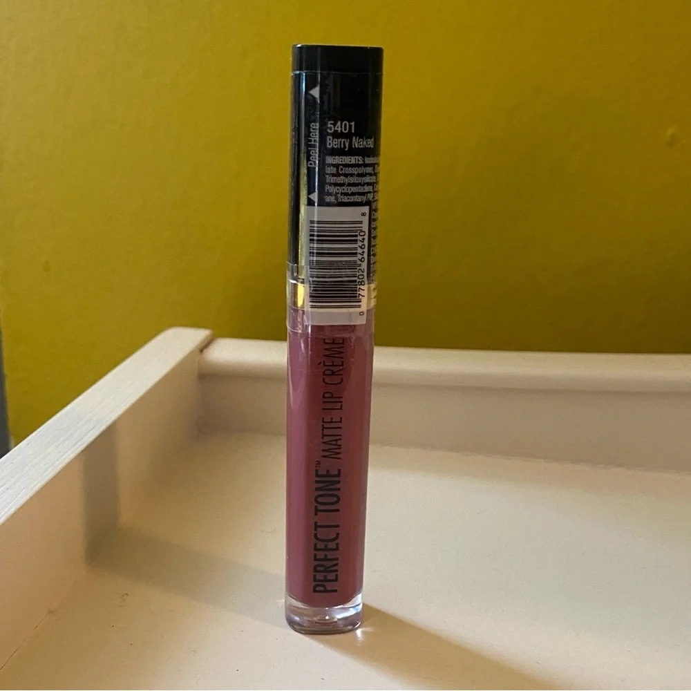 NWT Black Radiance “Berry Naked” Perfect Tone Matte Lip Crème Lip Gloss